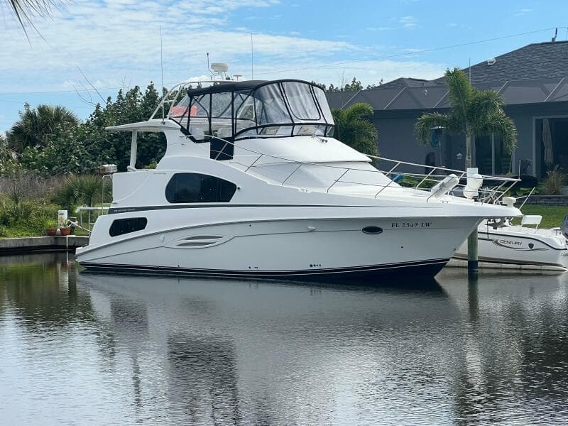 2002 Silverton 39 Motor Yacht