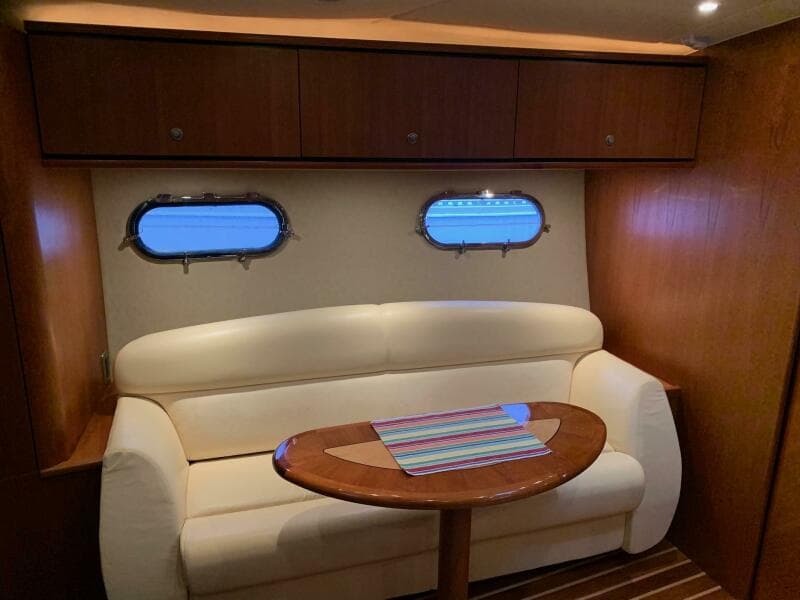 2007 Tiara Yachts 390 Sovran