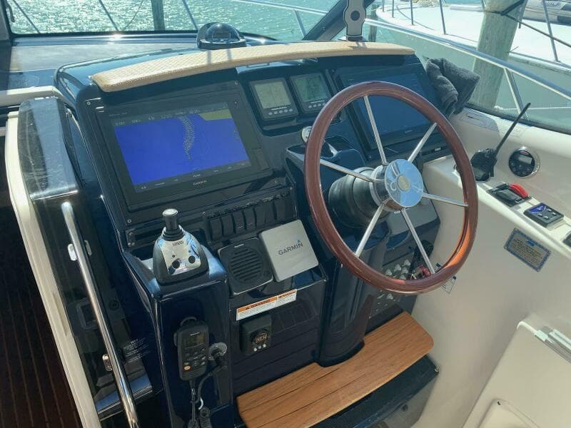 2007 Tiara Yachts 390 Sovran