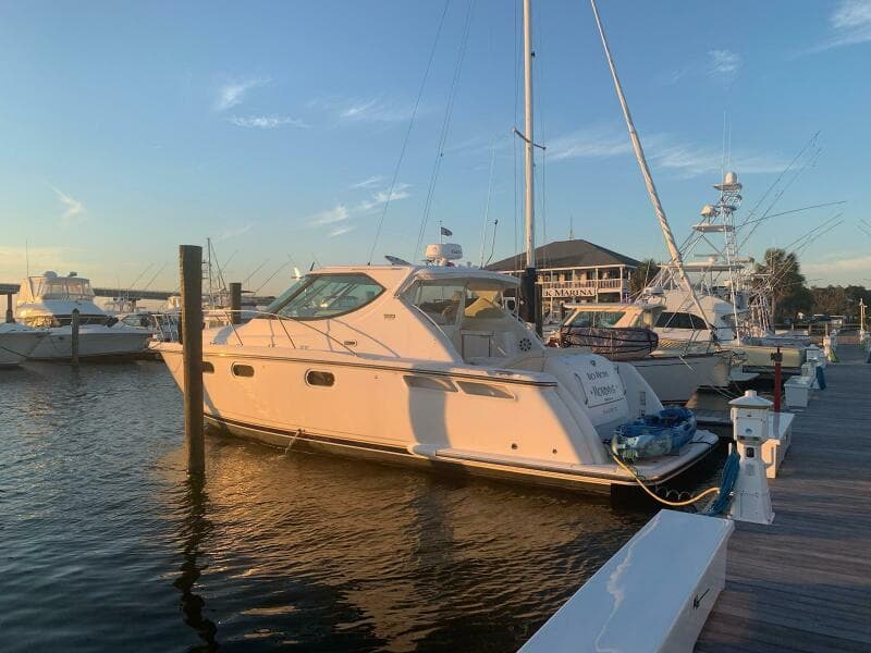 2007 Tiara Yachts 390 Sovran
