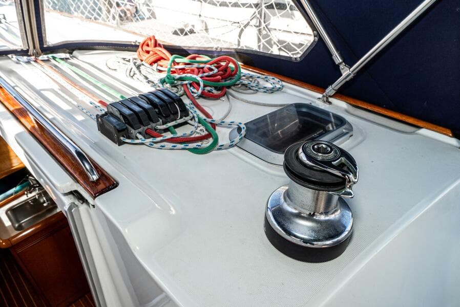 2001 Jeanneau 43 Sun Odessey