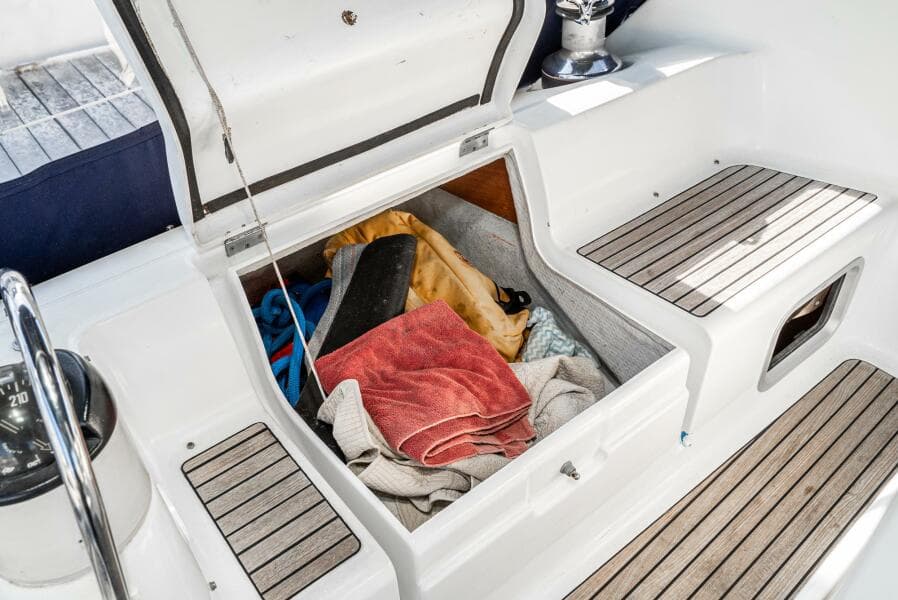 2001 Jeanneau 43 Sun Odessey