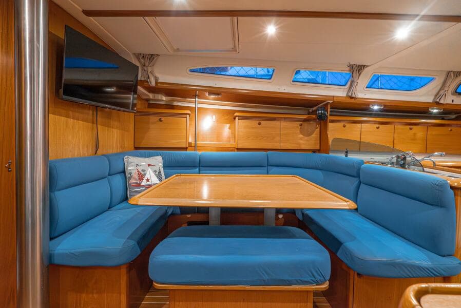 2001 Jeanneau 43 Sun Odessey