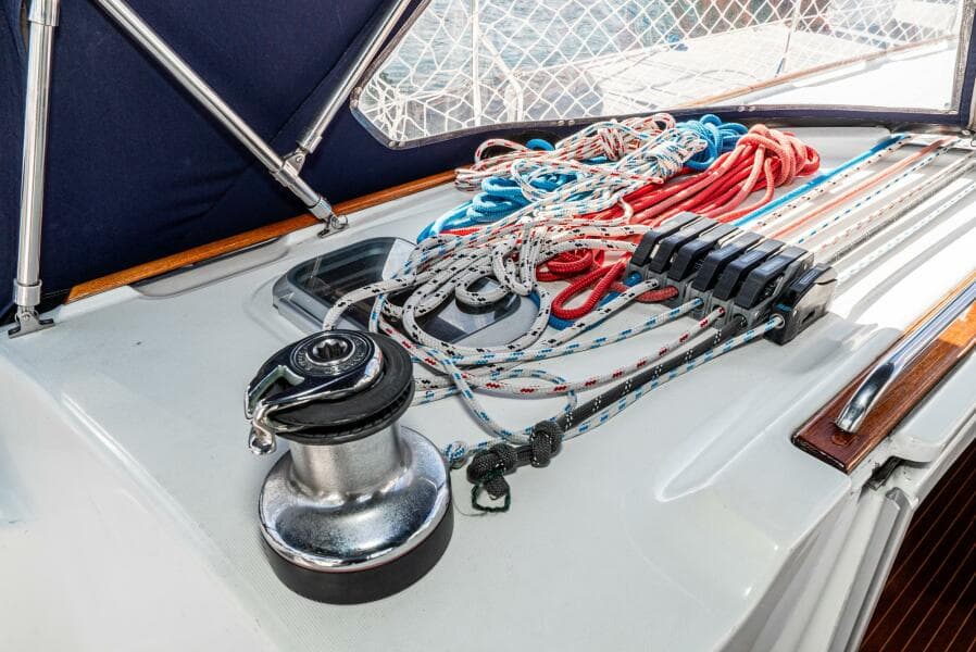 2001 Jeanneau 43 Sun Odessey