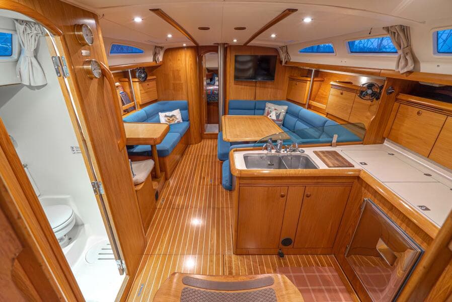 2001 Jeanneau 43 Sun Odessey