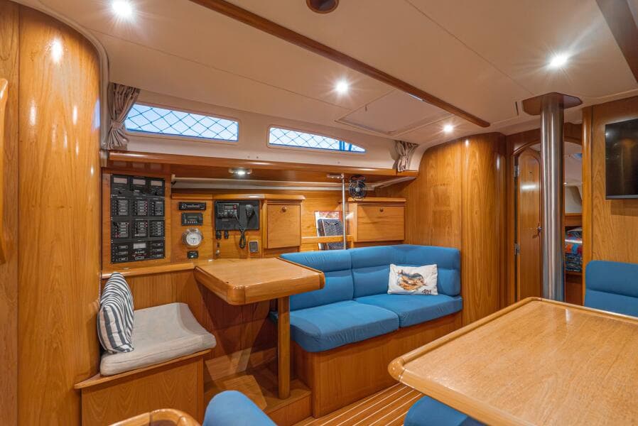 2001 Jeanneau 43 Sun Odessey