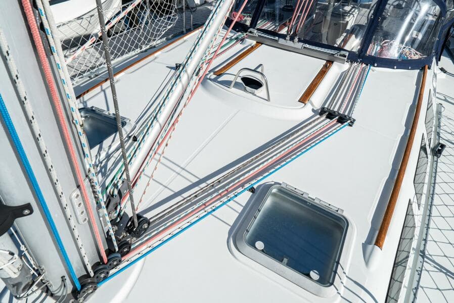 2001 Jeanneau 43 Sun Odessey