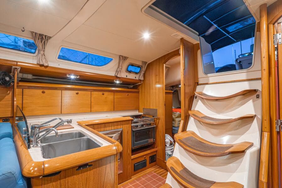 2001 Jeanneau 43 Sun Odessey