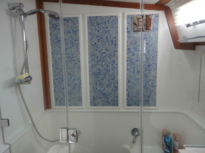 2018 Sabre 48 Salon Express