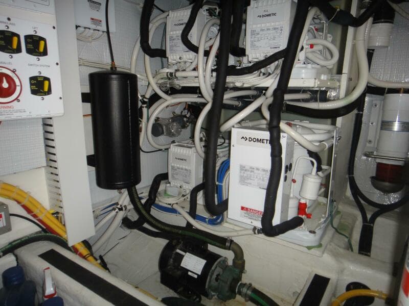 2018 Sabre 48 Salon Express