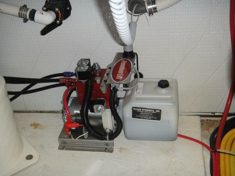 2018 Sabre 48 Salon Express