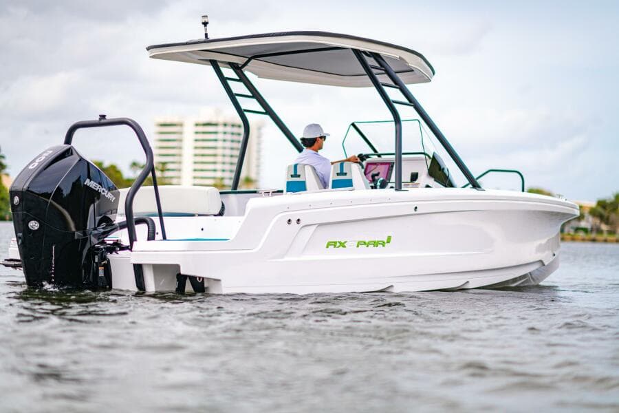 2022 Axopar 22 Spyder X Jobe Revolve