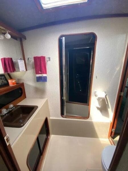 1985 Bayliner 3870 Motoryacht