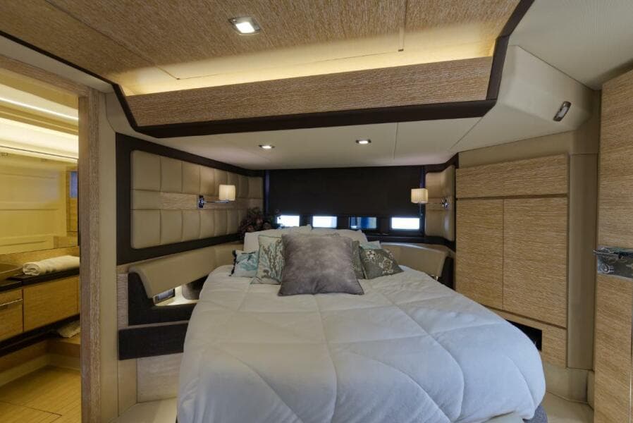 2015 Azimut 64 Flybridge