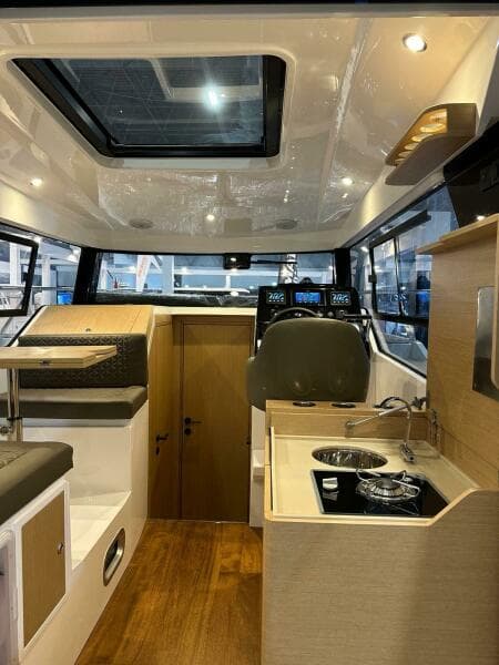 2023 Vento V30 HT Weekender