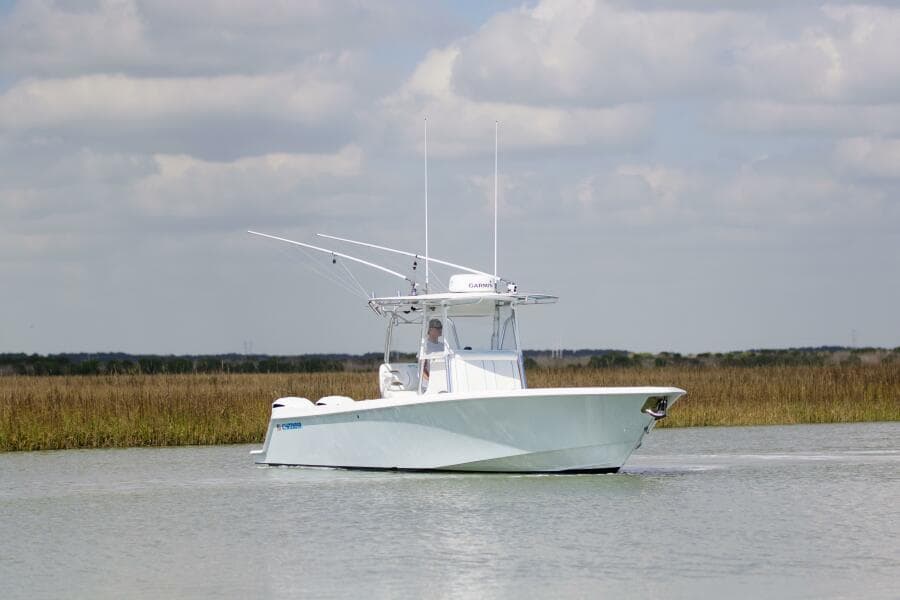 32 Contender 32ST- Profile 