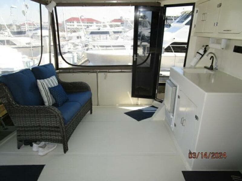 48' Camargue sundeck port