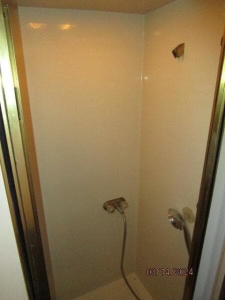 48' Camargue master stateroom shower