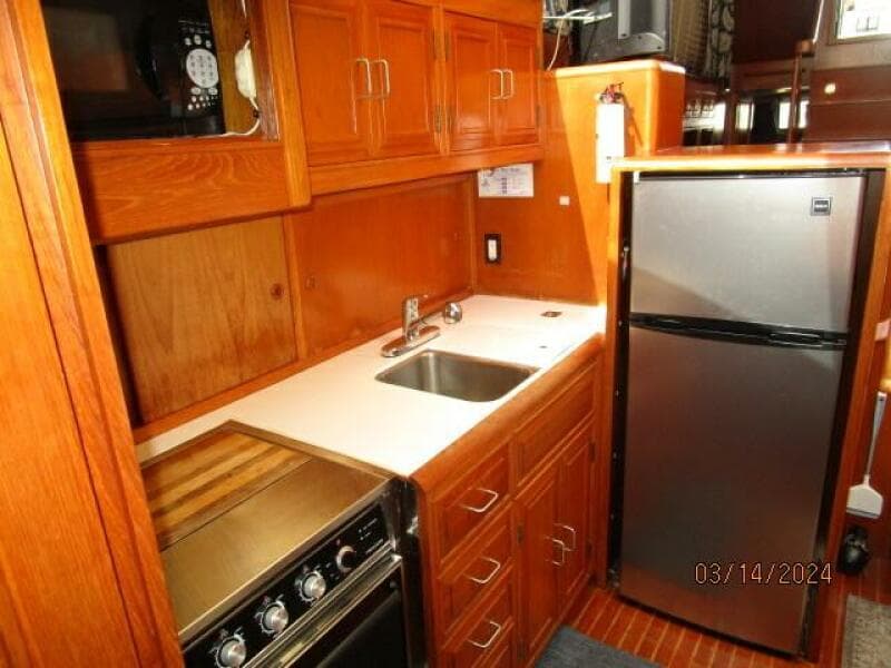 48' Camargue galley2