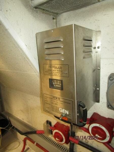 48' Camargue battery charger