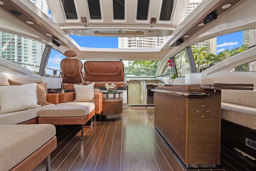2009 Azimut 68S