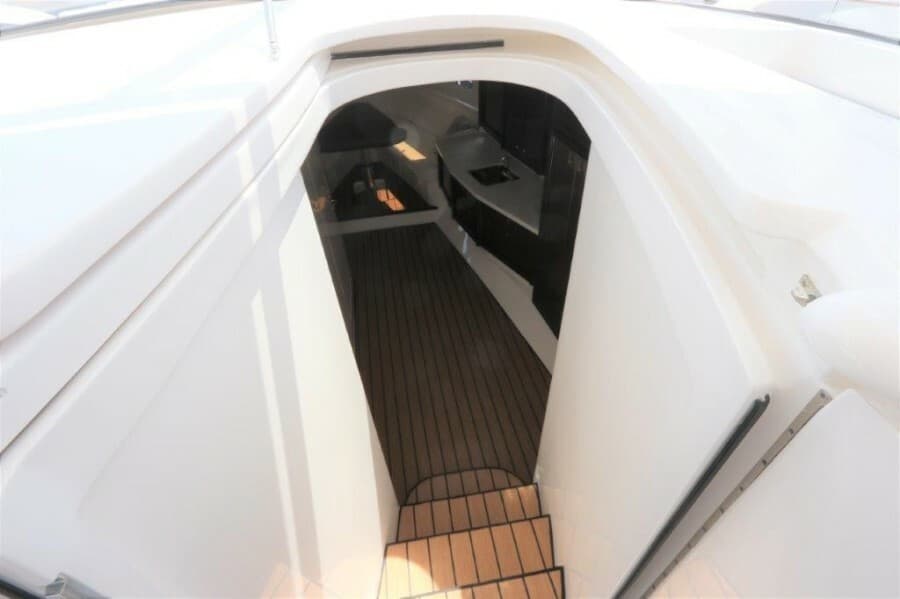 2019 Intrepid 475 Sport Yacht