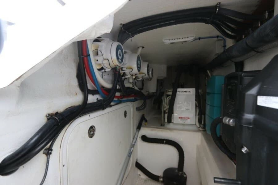 2019 Intrepid 475 Sport Yacht