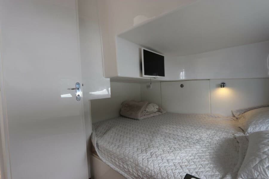 2019 Intrepid 475 Sport Yacht