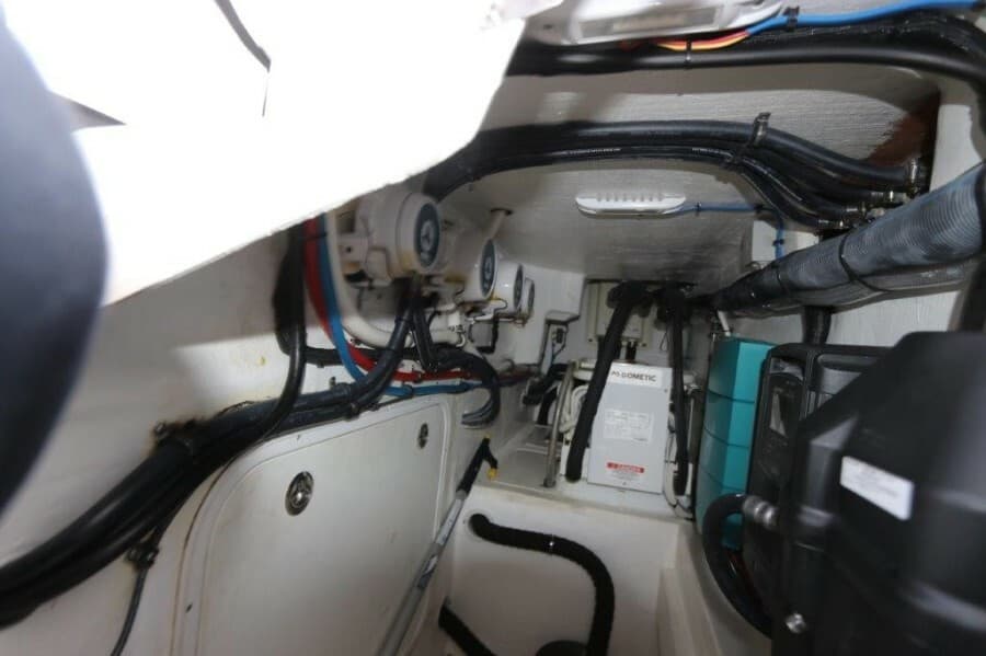 2019 Intrepid 475 Sport Yacht