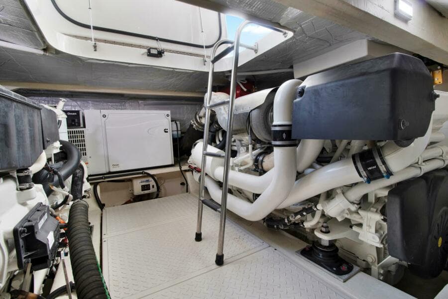 2019 Tiara Yachts 53 Coupe