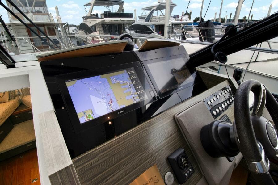 2019 Tiara Yachts 53 Coupe