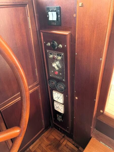 1990 Grand Banks 42 Classic