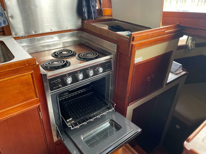 1990 Grand Banks 42 Classic