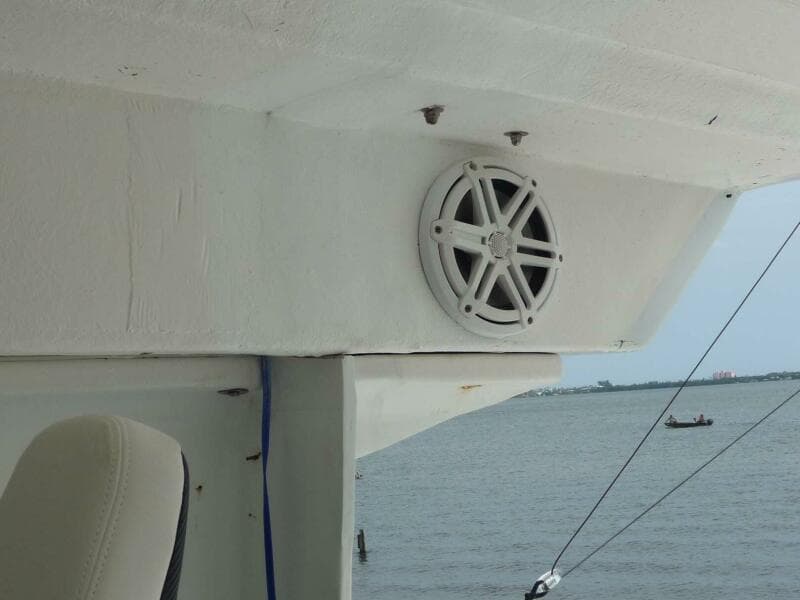 1985 Wellcraft Scarab 34