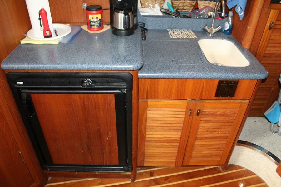 2001 Pursuit 3400 Express