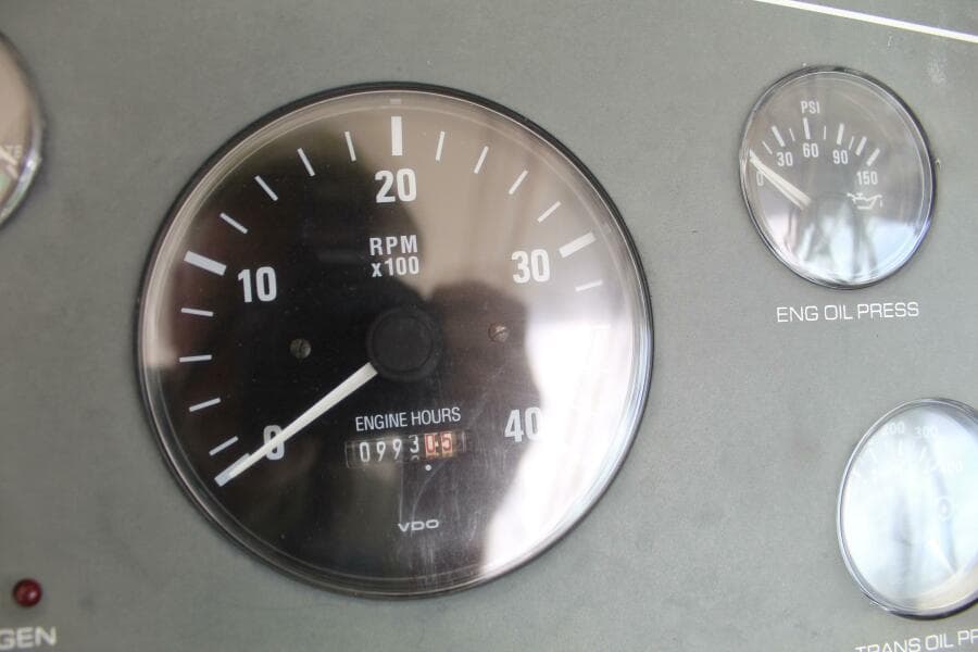 2001 Pursuit 3400 Express