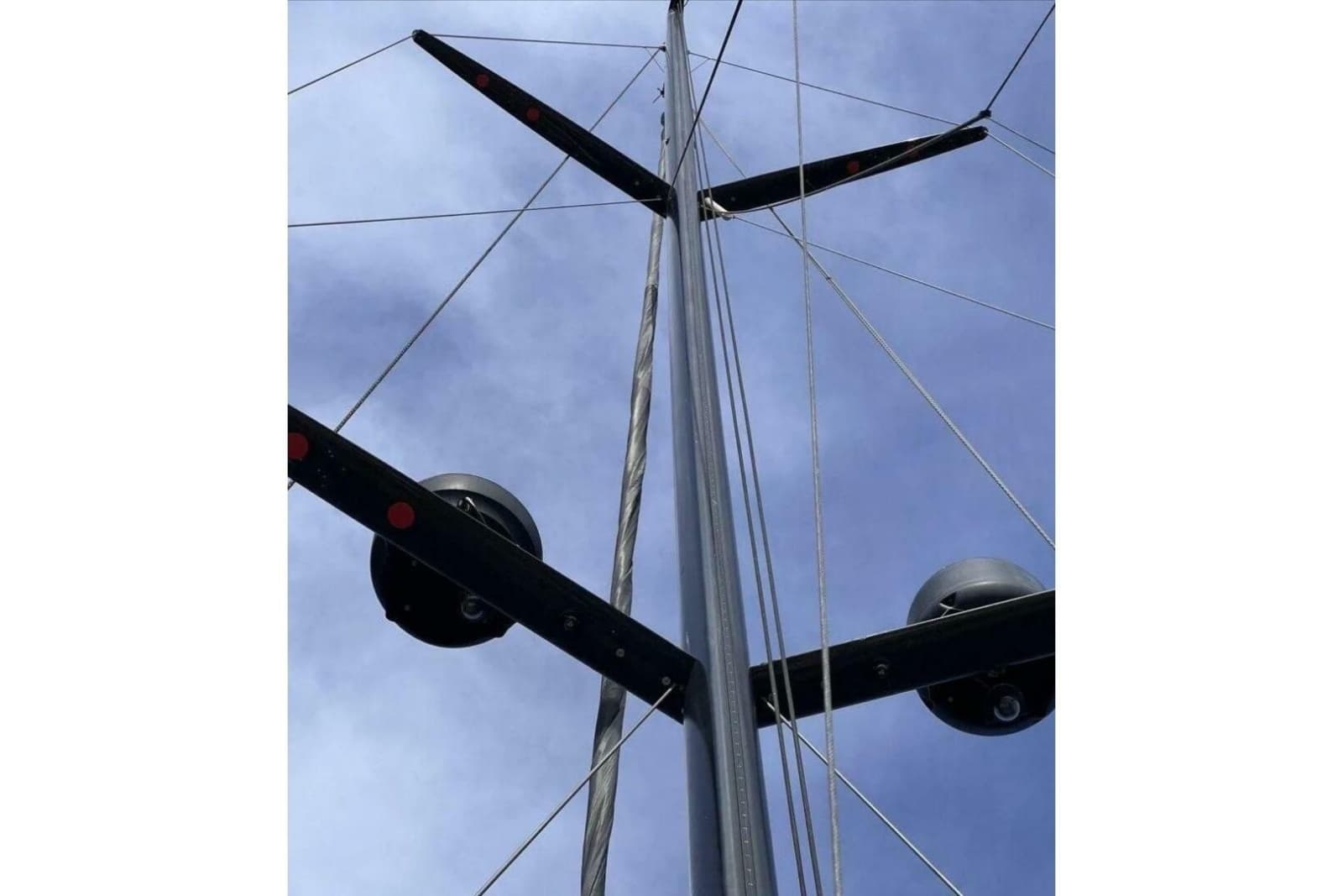 2016 Ice Yachts 62 - Photo 40