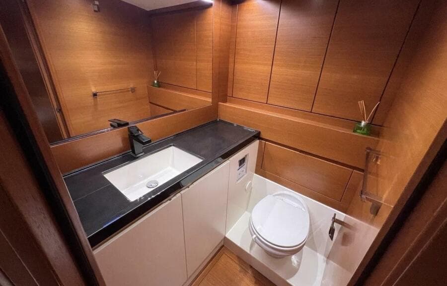 2016 Ice Yachts 62 evo