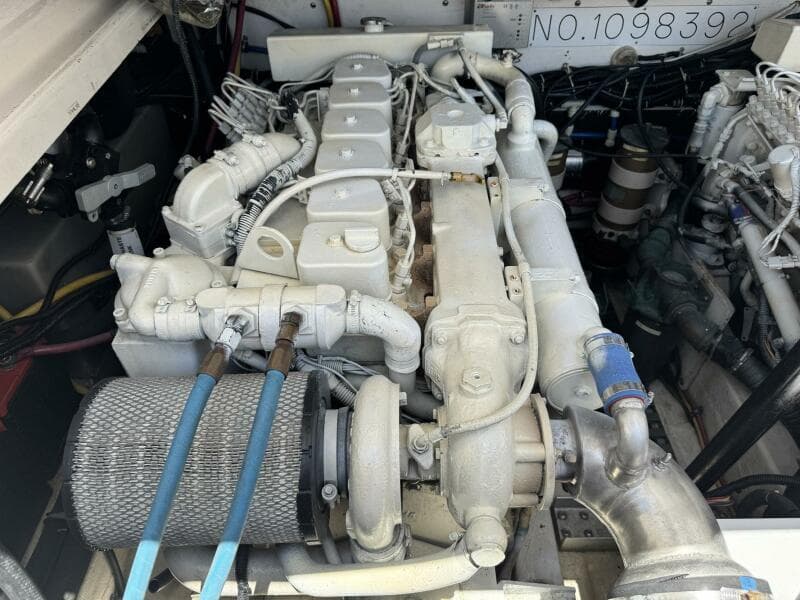 2000 Tiara Yachts 3100 Open