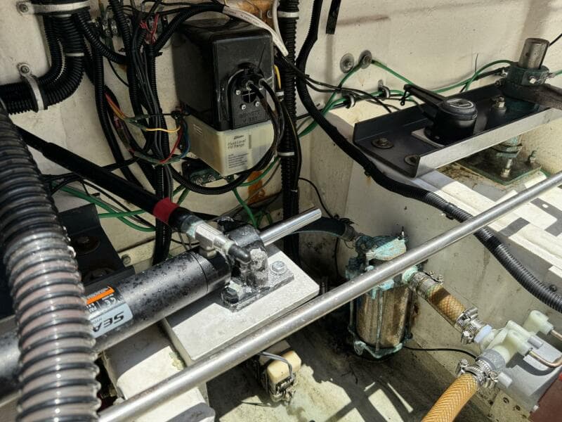 2000 Tiara Yachts 3100 Open