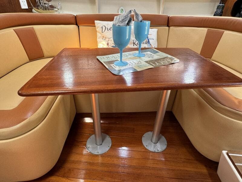 2000 Tiara Yachts 3100 Open