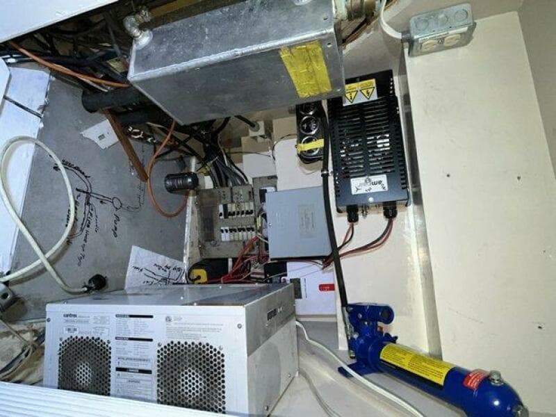 1990 Canadian Sailcraft TDM OFFSHORE