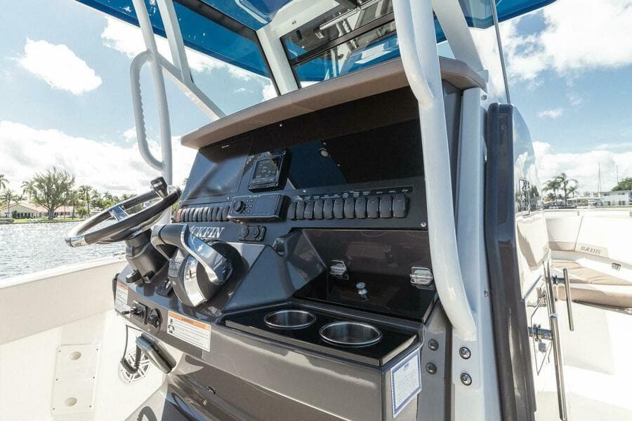 2018 Blackfin 272 CC