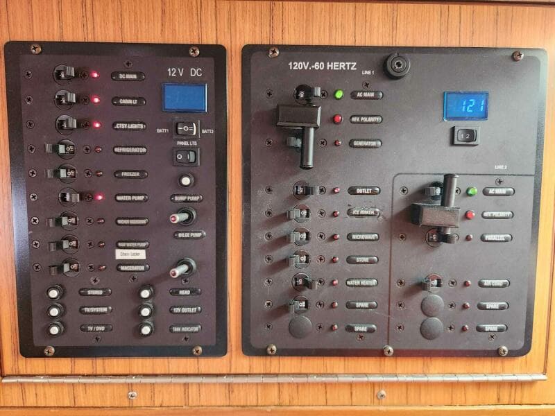 2016 Mainship M34 Pilot