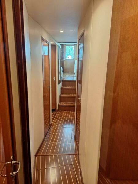 2000 Viking 55 Convertible