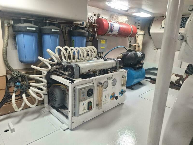 2000 Viking 55 Convertible