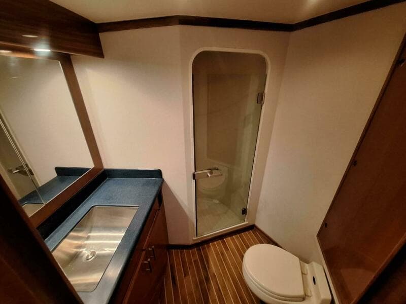 2000 Viking 55 Convertible