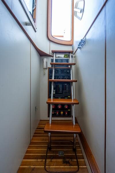 2013 Marlow Explorer Enclosed Bridge (CB)