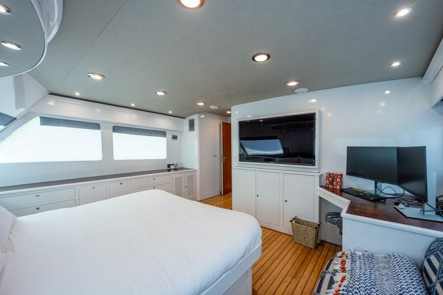 2013 Marlow Explorer Enclosed Bridge (CB)