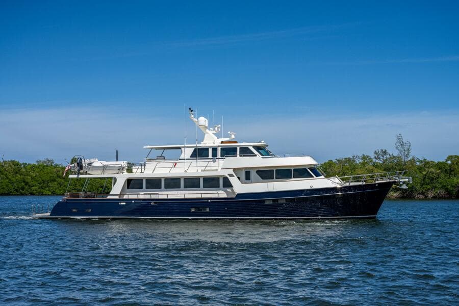 2013 Marlow Explorer Enclosed Bridge (CB)